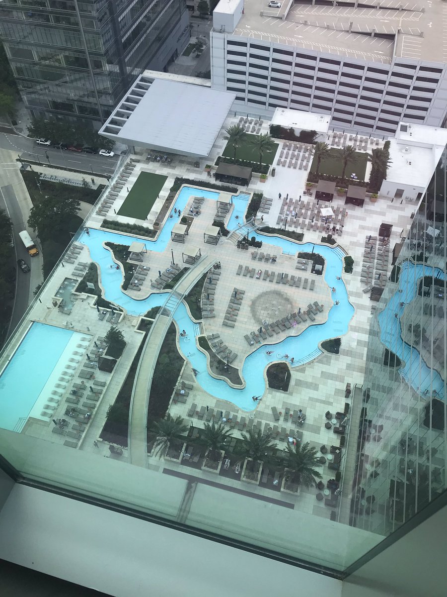 PatMallak's tweet photo. My first trip to Houston and love this gorgeous hotel! @marriottmarquishouston! #MarriottTRAVELER #bonvoy! https://t.co/CduQH7cNVG