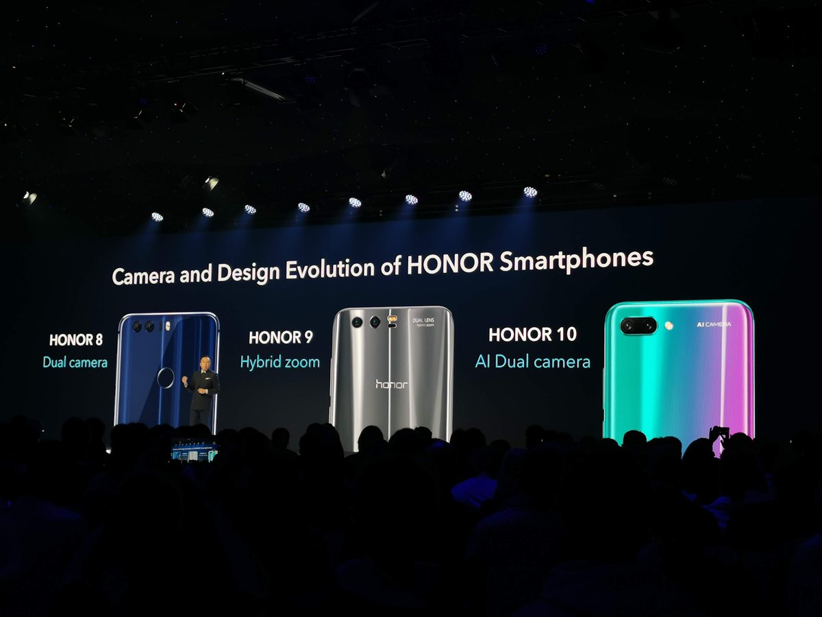 PimpiTronic's tweet photo. Por fin un .@honor_es con estabilización óptica y que parece aprender de su hermano mayor, el Huawei P30 PRO. 
#HONOR20Series @Honorglobal https://t.co/k4AZ7vlf1S
