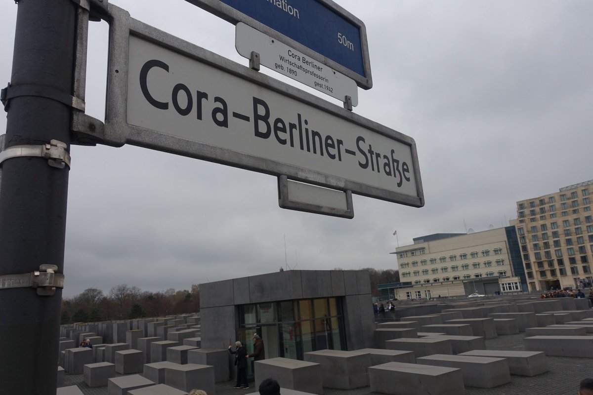 51b\\ As a Jew, Berliner was removed from her professorship in 1933. Deported in 1942 to Minsk, she was murdered probably at the nearby Maly Trostinets extermination camp. The street bearing her name is located just next to the Memorial to the Murdered Jews of Europe.
