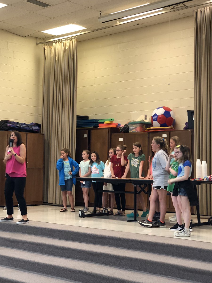 welcomeelemnc's tweet photo. EOG Pep Rally focusing on growth! @dcsnc https://t.co/PEwWMFzv3r