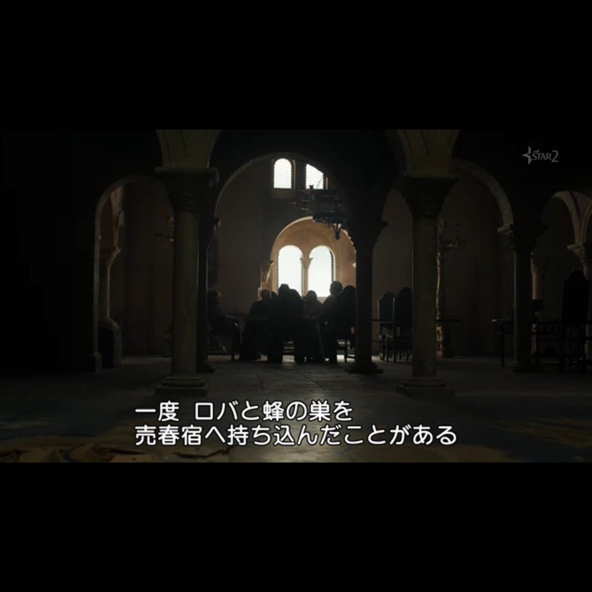 Lazlos_Martini's tweet photo. #GameOfThrones #GoT8Spoiler これ迄は不穏な駆け引きしか無かった小評議会の時間が、擽ったい程に平和に流れて行き、ブラン退席後は暖炉の宴と区別が付かない🙂🍀。この国がここに至る迄の物語。「ロバと蜂の巣と売春宿」は、日本で言うと「赤い洗面器の男」と同じタイプの和みネタですね。 https://t.co/tnKzpUrEO3