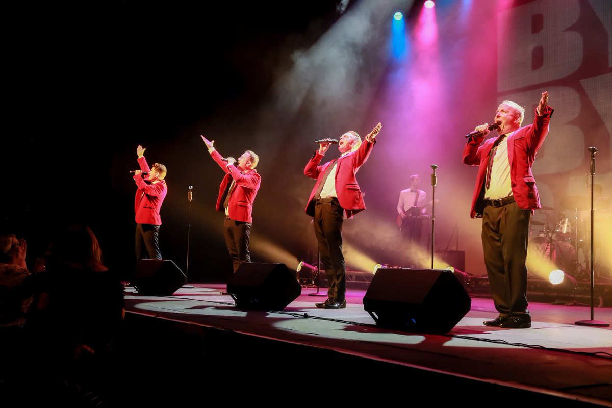 ByeByeBabyLive's tweet photo. We're going to be in #Felixstowe at the #SpaPavilion on June 30th! This is a fantastic theatre and we want to see you there! They're on the coast, have great food... what's not to like! #JerseyBoys #FeelGoodFrankieValli #BBBLive https://t.co/4VCRGNwokh https://t.co/Fcl66yPQnM