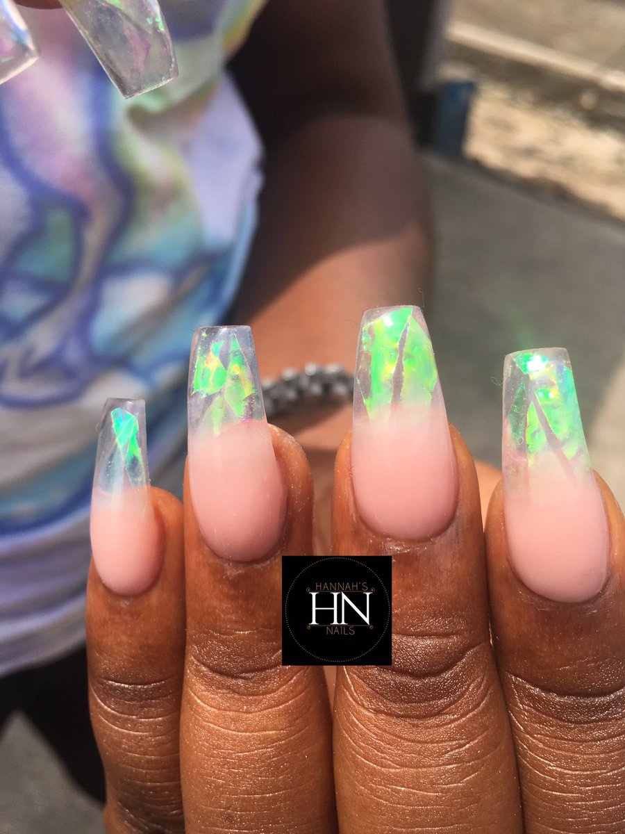 Lady_nengi07's tweet photo. Special effects π
#nails #nailsbyhannah07 #nailfie #nailedit #ombrenails #nailloversnaija #kamdora #bellanaijaweddings #bellanaijaonline #beautyzoneng #nailscope #asoebibella #bride #bridalnails #weddingnails #nigerianweddings #ph #phc #phcity https://t.co/F0niCgxqND