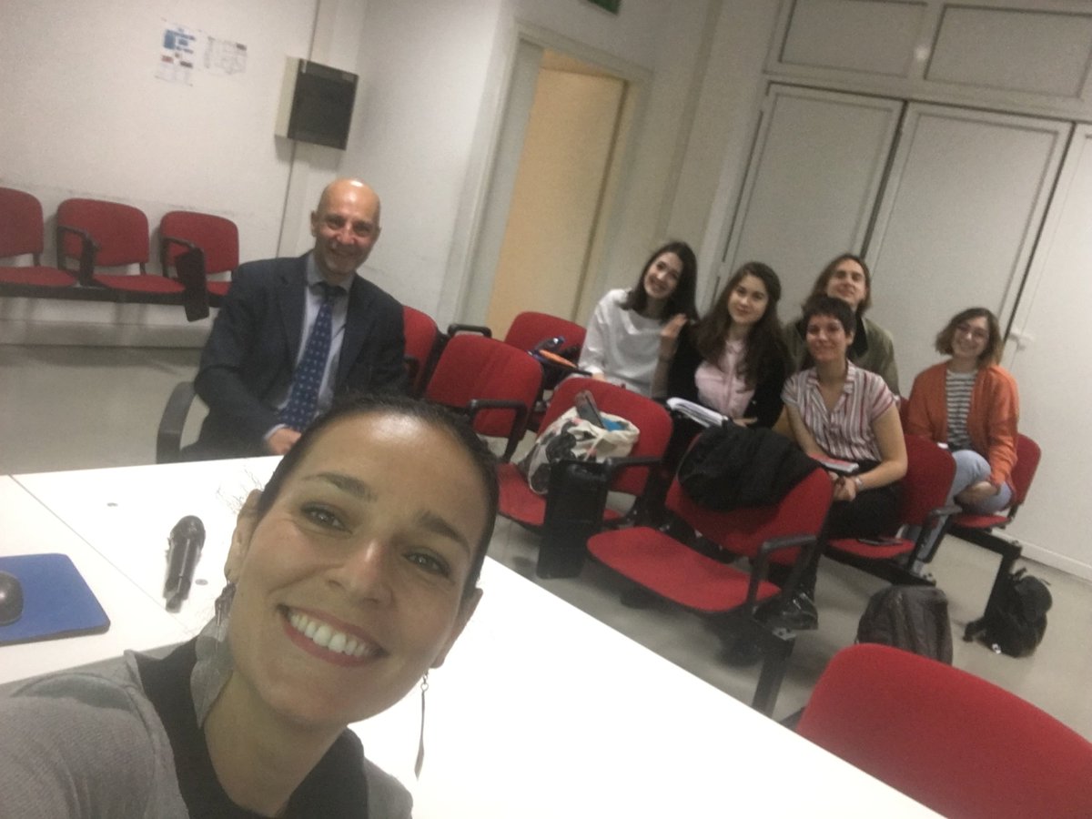 Marica_Nobile's tweet photo. Parliamo di come le #RelazioniIstituzionali contribuiscano alle scelte strategiche di posizionamento all’#estero di una grande azienda, e del loro ruolo nell’ingresso in un nuovo mercato alla Magistrale in Lusso, #MadeInItaly e #mercatiemergenti di @UnintUniversita. @GruppoTrevi https://t.co/zMsYOUcd1y