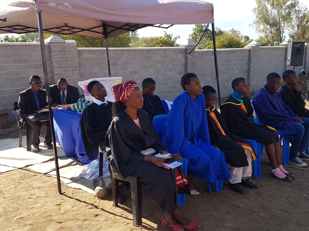 day_fountain's tweet photo. This past Sabbath we had VOP graduation in the afternoon.....3 of the students who did the VOP lessons gave their lives to Jesus and will be baptized this coming Sabbath(25.05.19). We praise the Lord for the success of #TMI . https://t.co/4Q0jaXMDOj