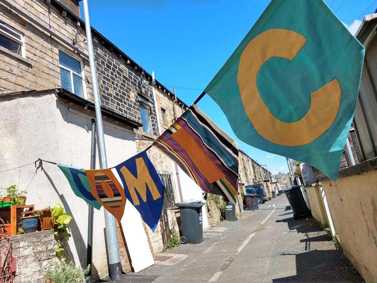 calderscribbler's tweet photo. Giant bunting is GO!
Massive thanks to Carol Shaw for her generous gift of all this amazing fabric.
#Scribblecon is a free #comiccon in #Todmorden on May 25th! https://t.co/81ZLxXD4ny