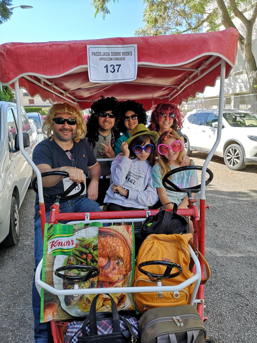 aproscom's tweet photo. 🎉 La Passejada sobre Rodes va ser tot un èxit! 
Moltès gràcies a totes les persones que vàreu fer possible aquesta festa plena de diversitat, alegria i inclusió. 🧡🧡🧡

#agafalaroda #inclusió #aproscom https://t.co/c55F9NiDaz