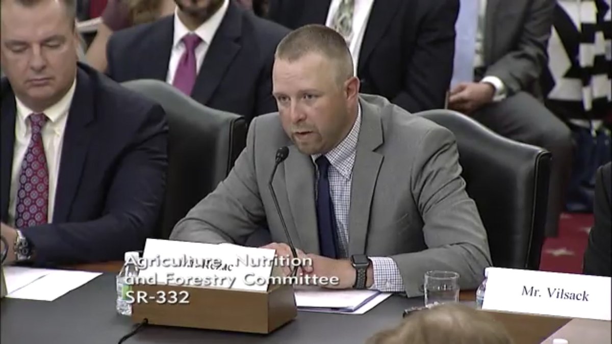 MollyToot5's tweet photo. So proud, and excited, to watch my friend and @SUSTAIN_ag farmer, @rezacfarms, appear in front of the US Senate Ag Committee to talk about his farm, sustainability, and climate change. Way to go Matt, Tina, Jacob and Chase Rezac!! https://t.co/E6vB7rgw2q
