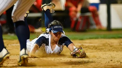 FMSoftball's tweet photo. 2019 Jaguar Softball Team Awards: 
"Heartbeat" Award @MichelleHollon7 https://t.co/VFecnTRnw0
