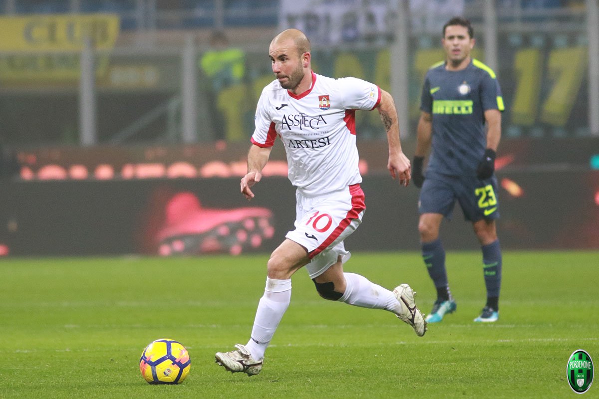 PordenoneCalcio's tweet photo. Berrettoni neroverde β«π
101 presenze βͺ 20 gol βͺ 12 assist βͺ 1 vittoria Serie C βͺ 3 playoff βͺ 2 semifinali
Sardegna Arena β
San Siro β
#PordeBerre #Berrettoni #ForzaRamarri https://t.co/2rNlgWEgVm