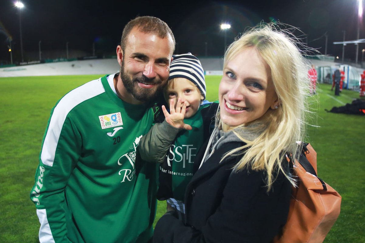 PordenoneCalcio's tweet photo. Berrettoni neroverde β«π
101 presenze βͺ 20 gol βͺ 12 assist βͺ 1 vittoria Serie C βͺ 3 playoff βͺ 2 semifinali
Sardegna Arena β
San Siro β
#PordeBerre #Berrettoni #ForzaRamarri https://t.co/2rNlgWEgVm