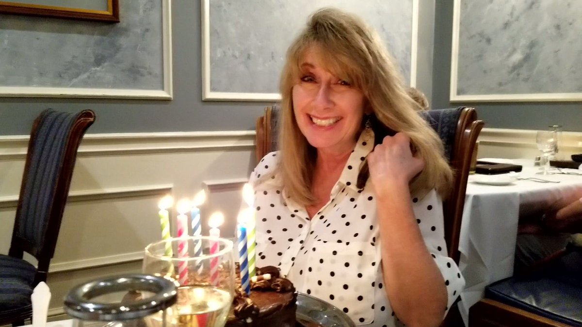 MAGIC1067's tweet photo. ✨🎂Happy Birthday to our #MiddayQueen @nancyquill 🎂✨
❤️We love you Nancy!!❤️ https://t.co/ohhgFDRidT