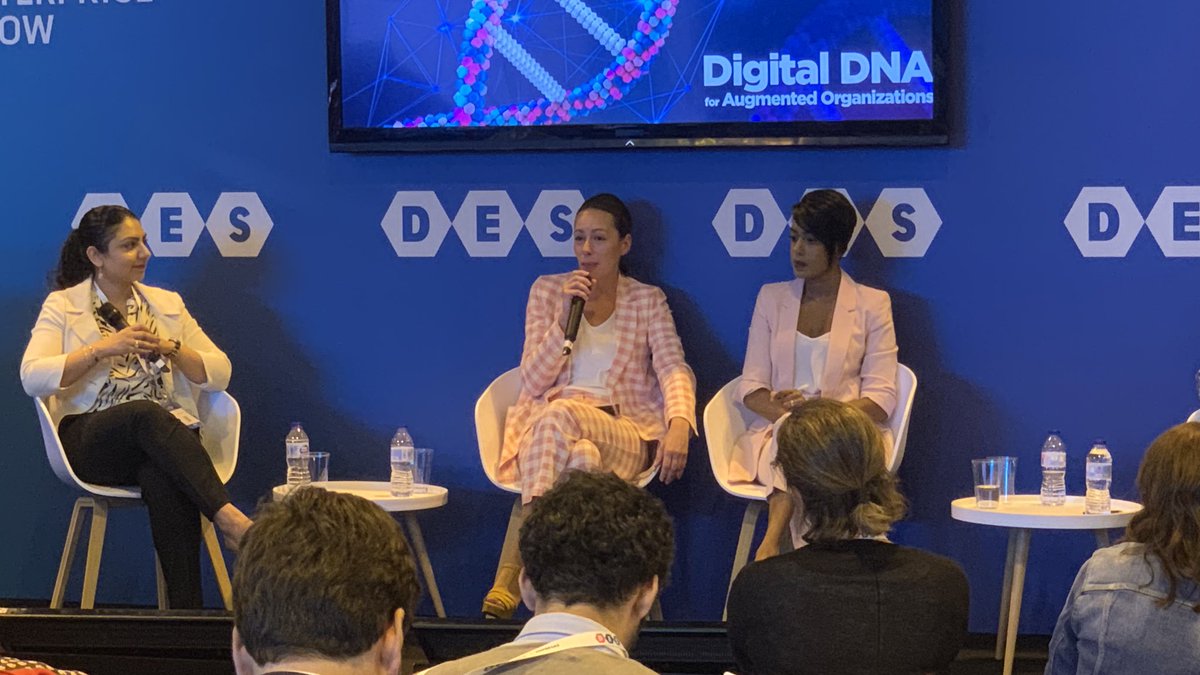 KYOCERA_DS_ES's tweet photo. “Estamos en el momento ideal. Ha habido tres revoluciones industriales y ahora vivimos la cuarta, la de la #InteligenciaArtificial. Es el momento de que la mujer dé un paso adelante”.

🎙 @RaquelPinillos, Corporate Accounts Director @KYOCERA_DS_ES. #ExperienceTheDigital #DES2019 https://t.co/b8R4W9J4un