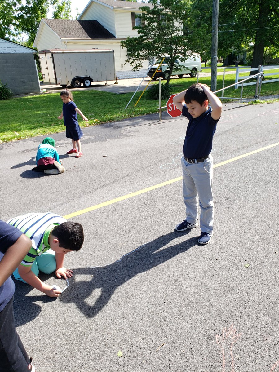 FirstKenwood's tweet photo. Making predictions about shadows and how they change through the day #patternsinthesky https://t.co/zqUkiCGTAS
