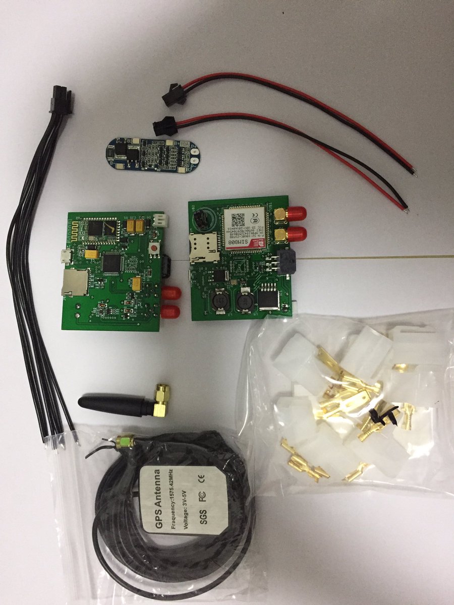 Dukepcba's tweet photo. GPS satellite Trackers https://t.co/C4TyPDkLy5