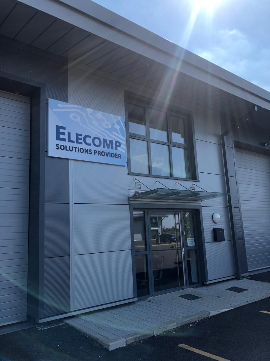 3Bdap's tweet photo. Brand new sign tray fitted for our neighbour Elecomp. They said "we are over the moon, thanks for arranging this to be up so quickly"#TuesdayMotivation #sunshine #signage https://t.co/XvKK4BOmIV