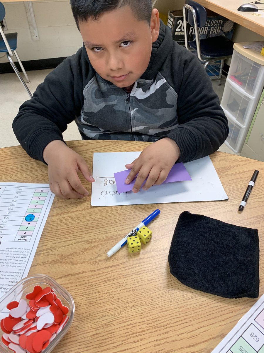 MathwithMrsOC's tweet photo. 3rd graders @brewsterschools work on using bar models to find missing parts with totals of 1,000. Using our 10,000 chart they are able to make bar models that are spatially reasonable which helps them to estimate their missing part. These kids have come a long way this year!🥰 https://t.co/bk5fs58JWY
