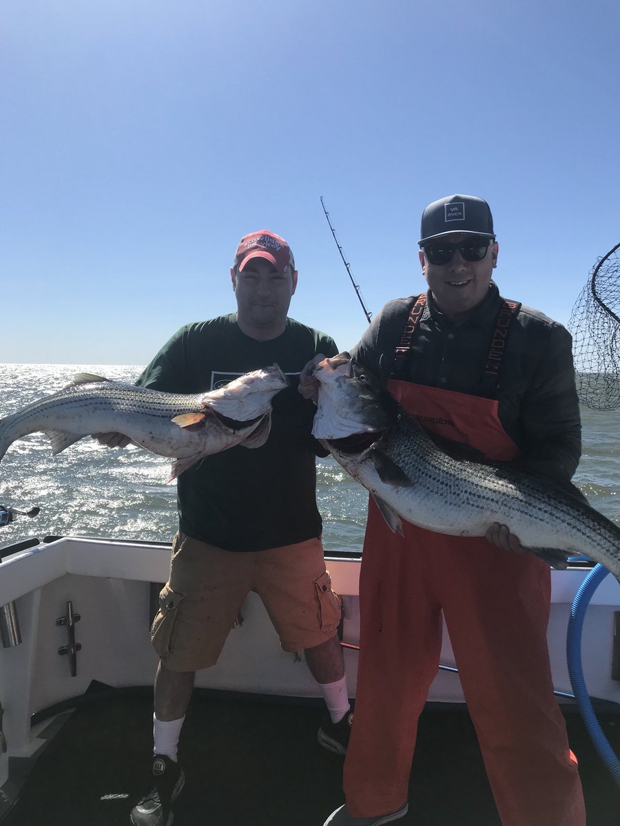 byrnemetfan7's tweet photo. #bigdogseat #fishing #stripers #notstrippers https://t.co/cJnzVc54g2