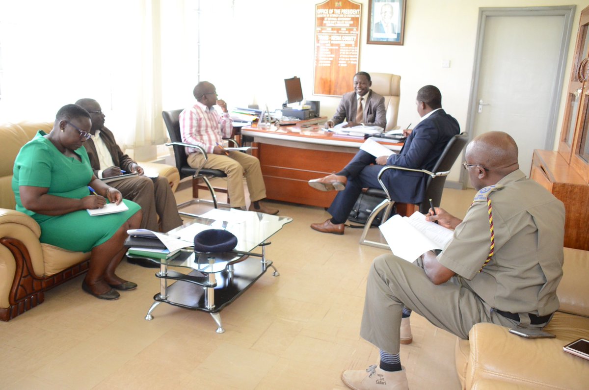CDICCTransNzoia's tweet photo. CDICC committee members meeting in Trans Nzoia at the county commisioner's office. Top on the agenda is rehabilitation of low level roads by KURA in Kitale town. The meeting was chaired by Trans Nzoia County commissioner Sam Ojwang https://t.co/pXf6k6W52o
