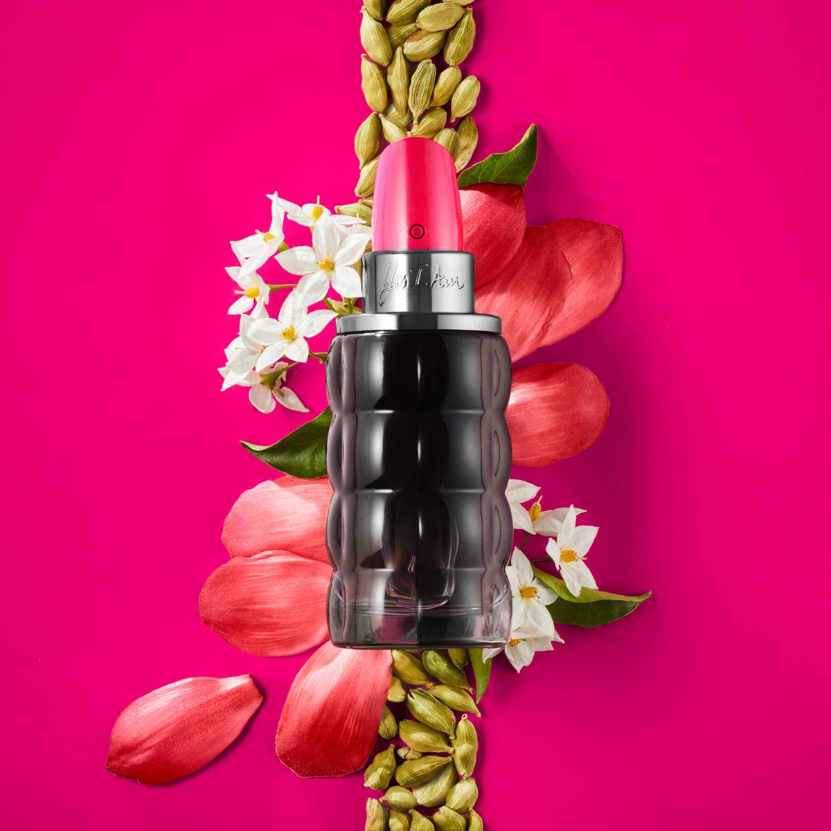 Discover all the ingredients of #YesIAm! Have you ever tried it?

#Cacharel #Fragrance