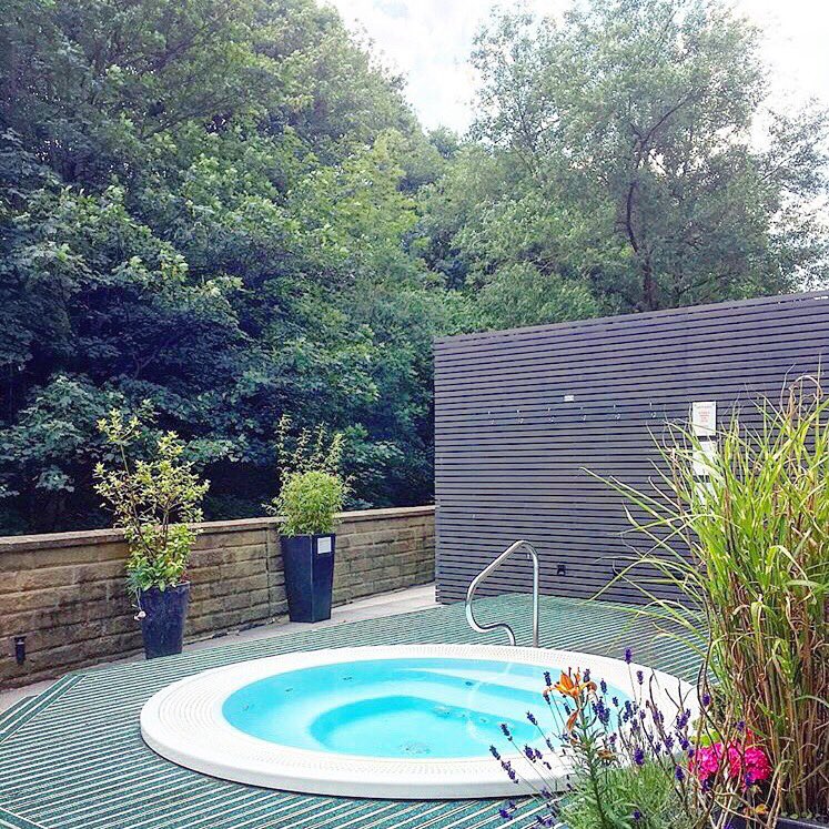🌸 Bank Holiday Giveaway 🌸

WIN A HEAT &amp; ICE SPA DAY FOR 2 PEOPLE!

TO ENTER: FOLLOW OUR FEED, LIKE THIS POST &amp; TAG YOUR SPA BUDDY BELOW ⬇️

PRIZE INCLUDES

Titanic Heat &amp; Ice Experience
1 Course Light Lunch &amp; Glass Of Bubbly

T&amp;C Apply
WINNER CHOSEN AT RANDOM MONDAY 27TH MAY