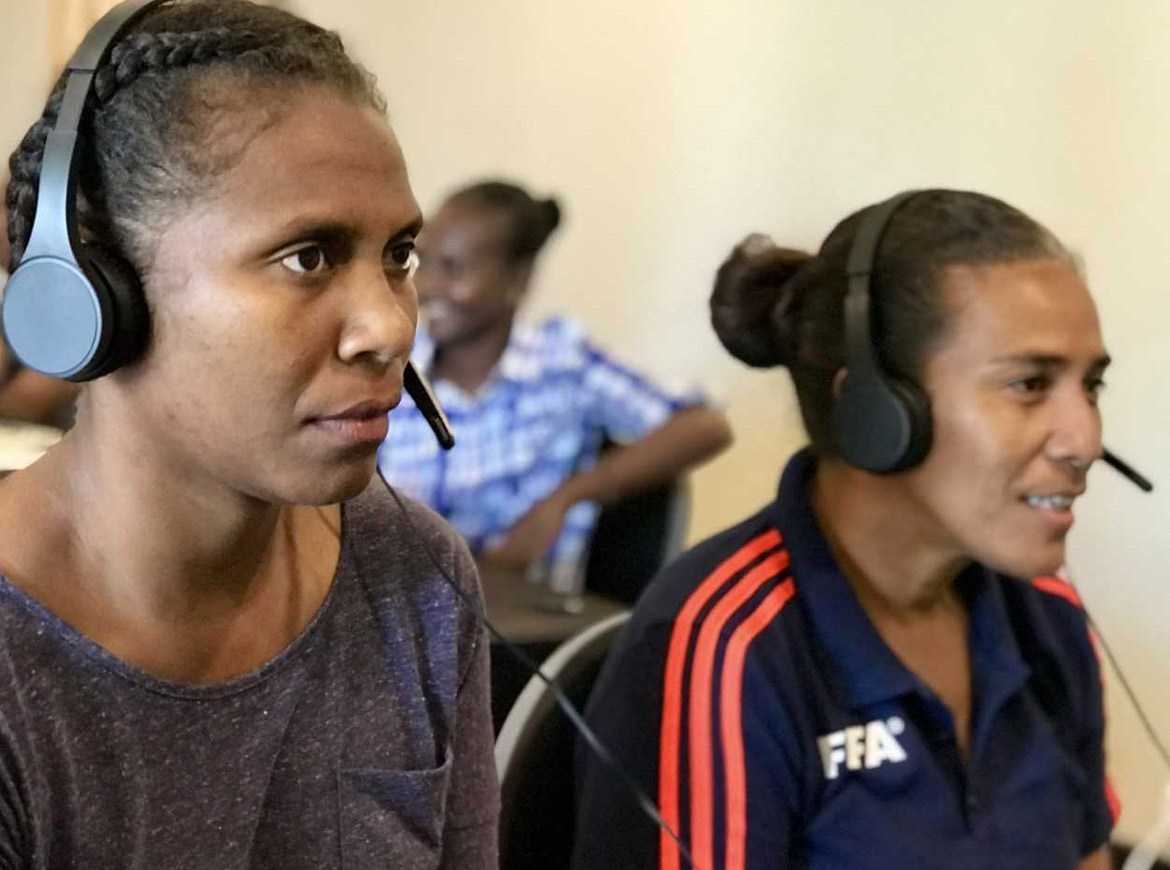 AIPSmedia's tweet photo. 🎙️Mics on in Vanuatu for @FIFAWWC⚽️🏆 #DareToShine

@FIFAcom and the public broadcaster @ABCaustralia are bringing 3 female journalists from Vanuatu and Fiji to the #FIFAWWC, who will be commentating in their indigenous languages.

by Sarah Fonto

🔗https://t.co/WGO4oBbUfz https://t.co/ID288uPL0s