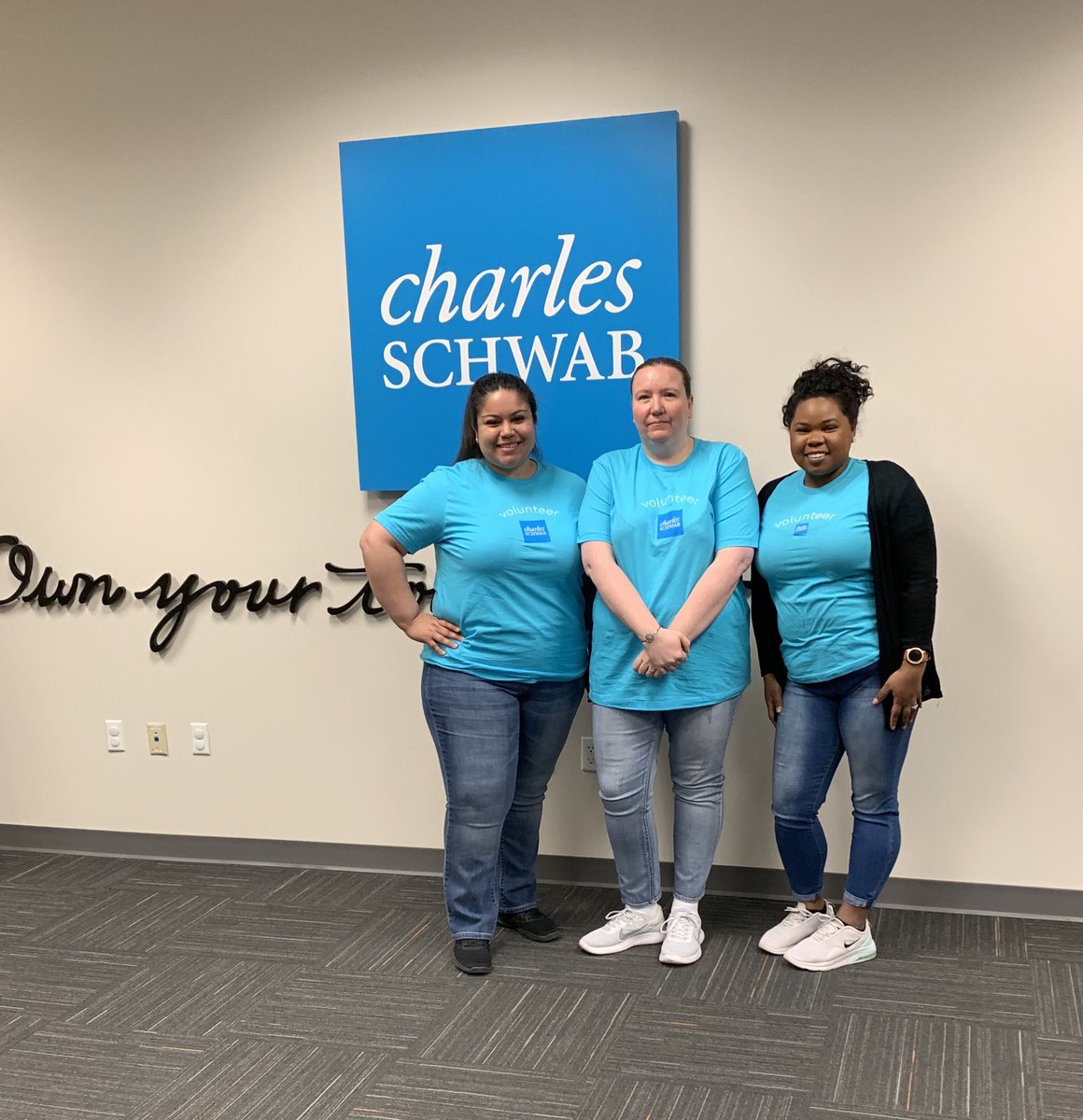 Heading out to volunteer! #Schwab4Good