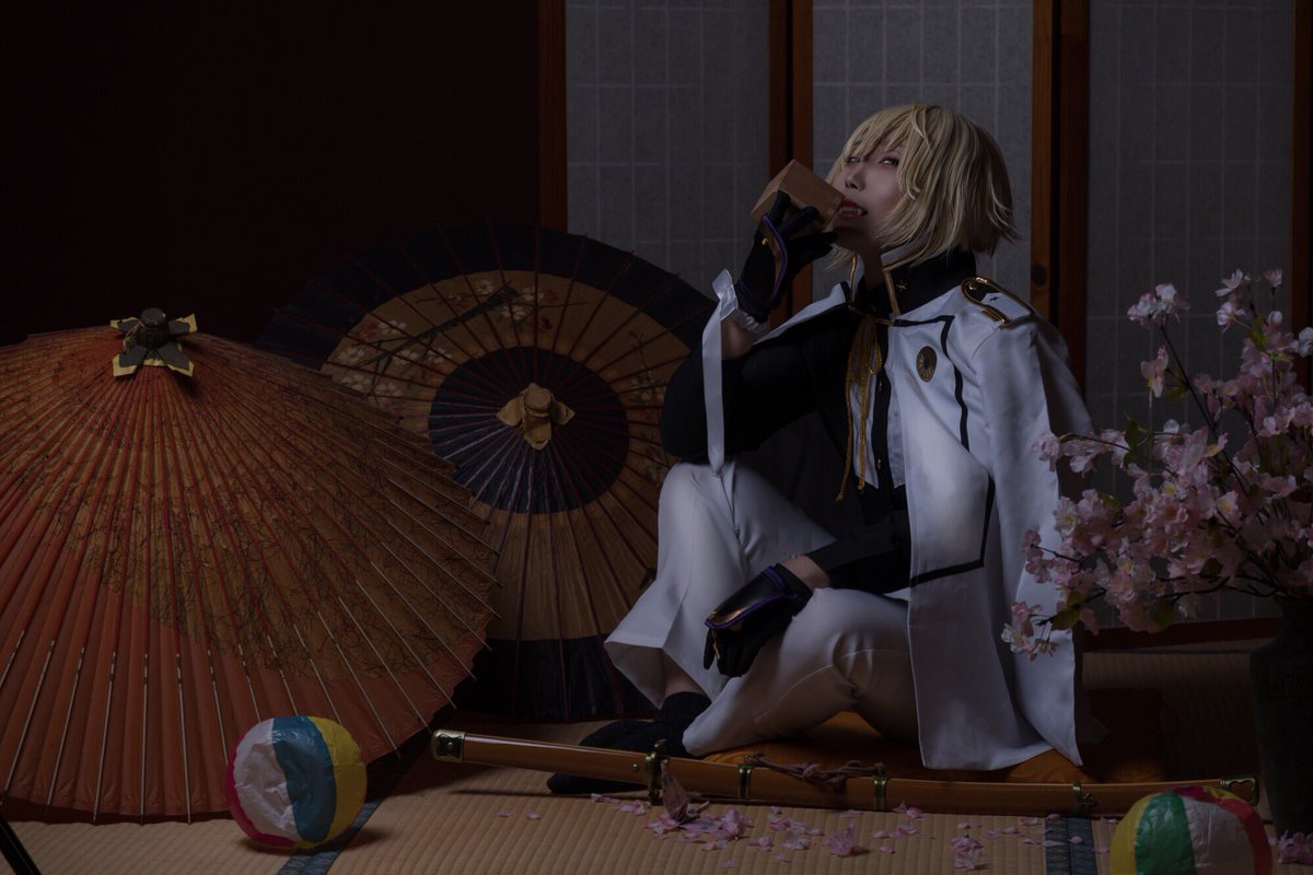 sei_v_xxx's tweet photo. ⚠️Cosplay⚠️
刀_剣_乱_舞/髭_切

「まぁ、些細な事は気にしないよ。
名前なんてどうでもいいんだ」

photo:しんぐす(@singskw)さん
スタジオ:ノ��タウン(@town_na) https://t.co/TwTtNR2oiM