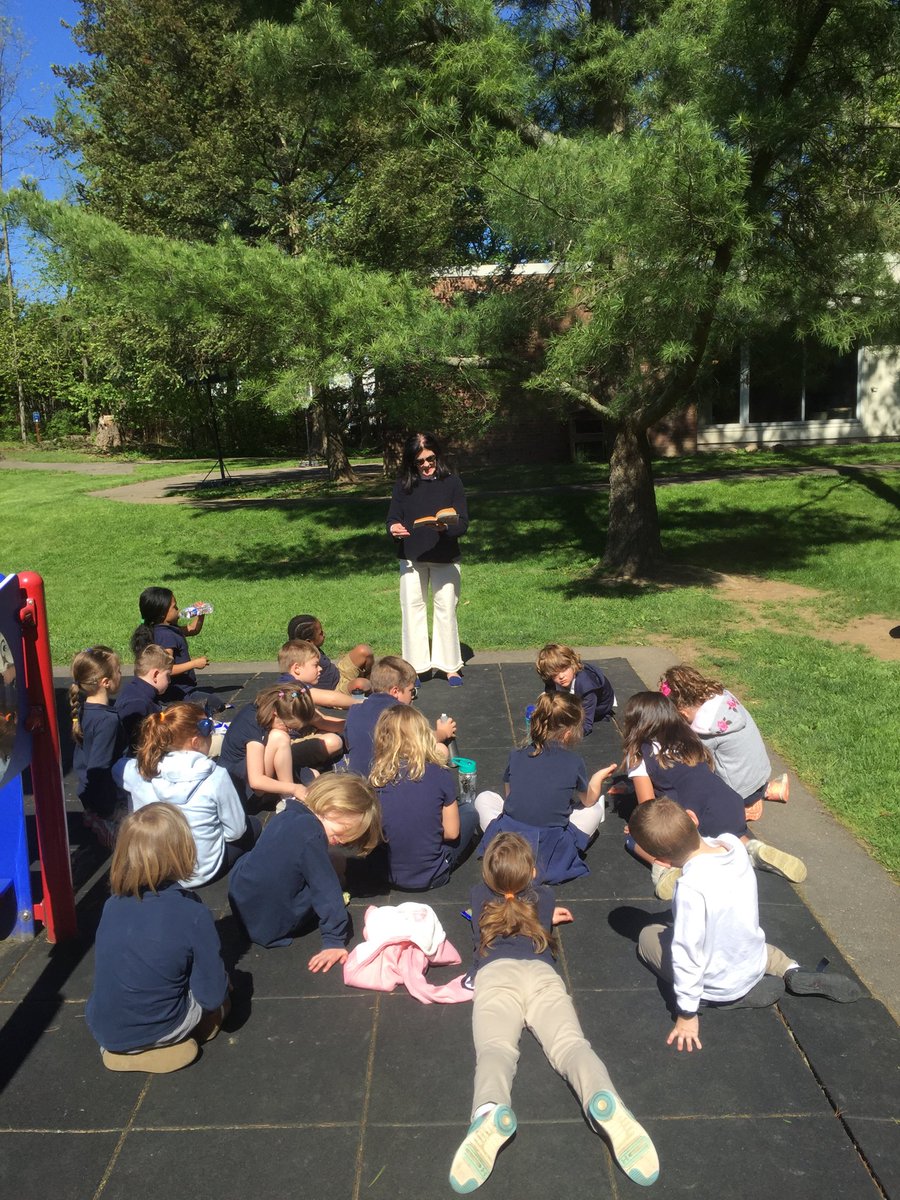 amymealey1's tweet photo. Reading James and the Giant Peach on the AC playground in sunshine! @ACSRochester #acfirstgrade #roalddahl #lovetoreadinfirst https://t.co/KpKUN4tC2s