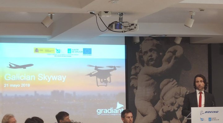 Gradiant's tweet photo. Gradiant participa en el proyecto #GalicianSkyway, liderado por @Boeing , junto a las compañías @TelevesOfficial @centum_rt @intaespana @ENAIRE @Soticol en el marco de la iniciativa #CivilUavsInitiative de @Xunta @axenciaGAIN +INFO: https://t.co/UIST0g4KRP  #UAV #Galicia https://t.co/lU643SaKqW