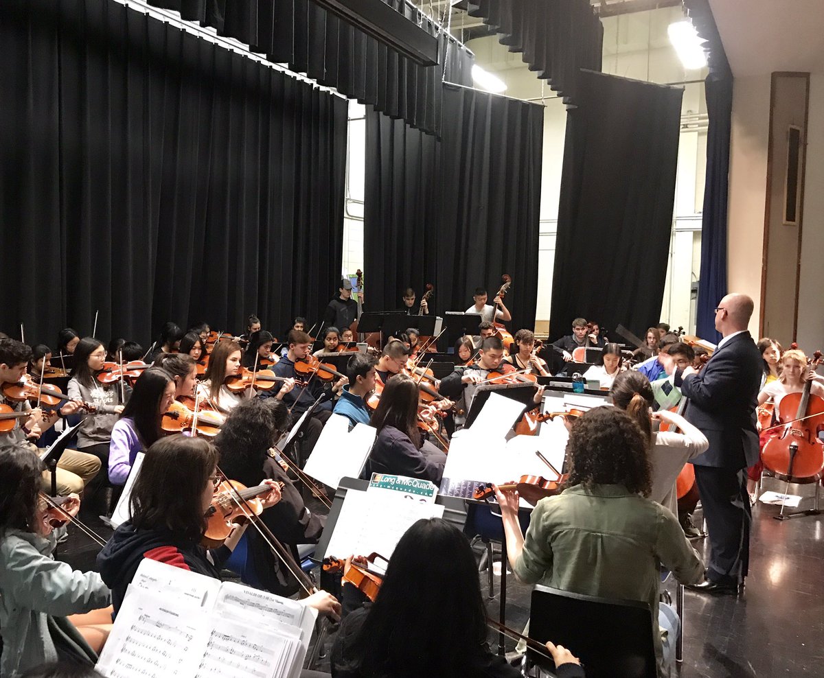 ForsterTasha's tweet image. @FallingbrookMS Strings co-learning with @PortCreditSS Strings...Awesome! 🎻🎶❤️ @Dr_Kizas @ttmstansbury @CathyUnelli @PeelSchools @harjitaujla1 @OMEAOntario #collaboration #musicmatters #PDSBmusic #PeelProud