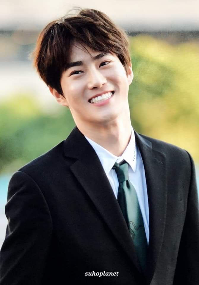 superliderJun's tweet photo. Happy Birthday Kim JunMyeon!!
The best leader-nim, guardian of EXO, great singer, dancer, actor and model.
Humble &amp; Handsome 
#HappySUHODay #HappyJunmyeonDay #KIMJUNCOTTONDAY 
@weareoneEXO #EXO https://t.co/AxcBCotqgS