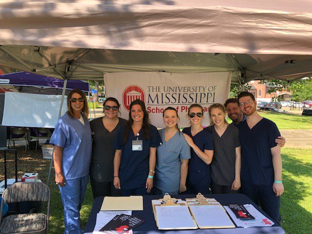 olemisspharmacy's tweet photo. Fun day of screenings at last week's City of Jackson Employee Health and Wellness Fair at Smith Park! #olemisspharmacy faculty and student pharmacists are doing their part to keep "Healthy Hearts in the Heart of the City." ❤ #AZHCF #CCH @ConnectCVHealth https://t.co/wZK8JKrDYS