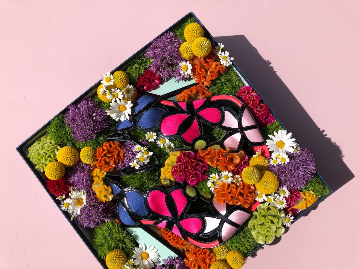 #competition alert! We've teamed up with @katmaconie to bring you the chance to win this gorgeous limited edition Botanical Gift Set. All you need to do is head to our Instagram account, find the post and follow the instructions to be in with the chance to win!