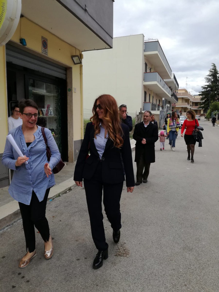 Patty_LAbbate's tweet photo. Ieri a #Cellamare, con la candidata Sindaca Sofia di Gioia e i candidati della lista #M5S alle #amministrative2019 abbiamo incontrato i cittadini e immaginato con loro un futuro diverso per questa comunità.
https://t.co/yyuEJ5Y6SN
#pattylabbate #ContinuareXCambiare https://t.co/vXWorK3YFU