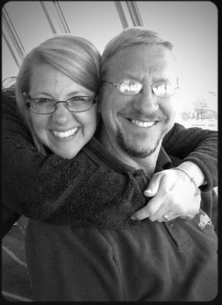sqlagentman's tweet image. From the #SQLFamily Vault 2/3: @sqlagentwoman and @SQLRunr (2013)
#sqlcruise #techoutbound @techoutbound