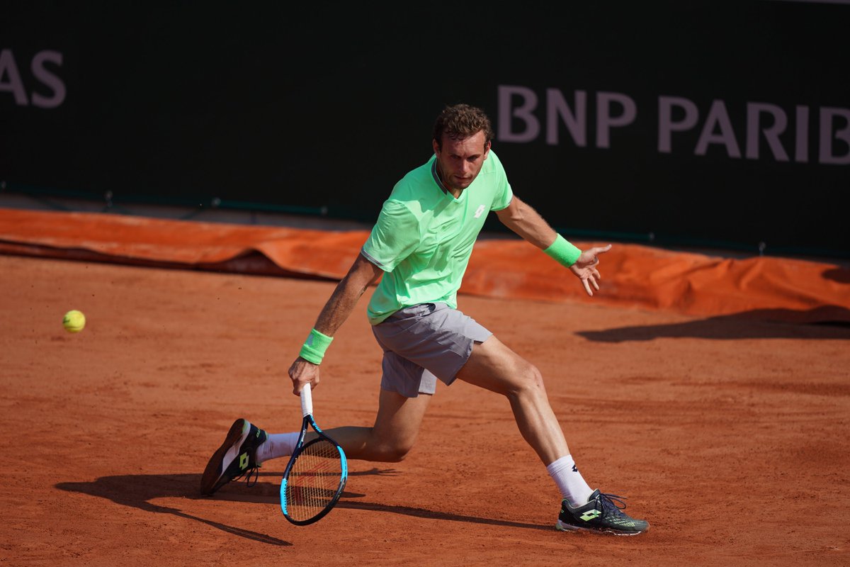 FFTennis's tweet image. Deuxième journée de qualifs et les Bleus sont toujours à la fête 🇫🇷
Le résumé, c'est par ici ➡︎ bit.ly/2HuRN3W