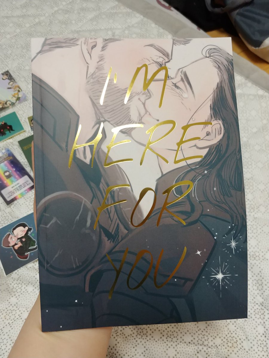 thorkibooks's tweet photo. 개님의 I'm here for yoy까지 양도합니다
일괄양도시 옆에 토롴 전차스및 스티커 톰히들스턴 필모전 굿즈 및 여러가지 스티커와 토르가아파요 회지(살짝 묻어있습니다)까지 같이 보내드립니다. https://t.co/BFklRV8KJt
