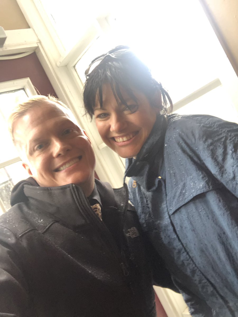 andymcfayden's tweet photo. Mission Wichita - Graduation Day - Janelle King giving us a tour of #AvenueArtDays ππ»π―@ChamberWichita @JKDesignICT https://t.co/9lxTzBvVzM