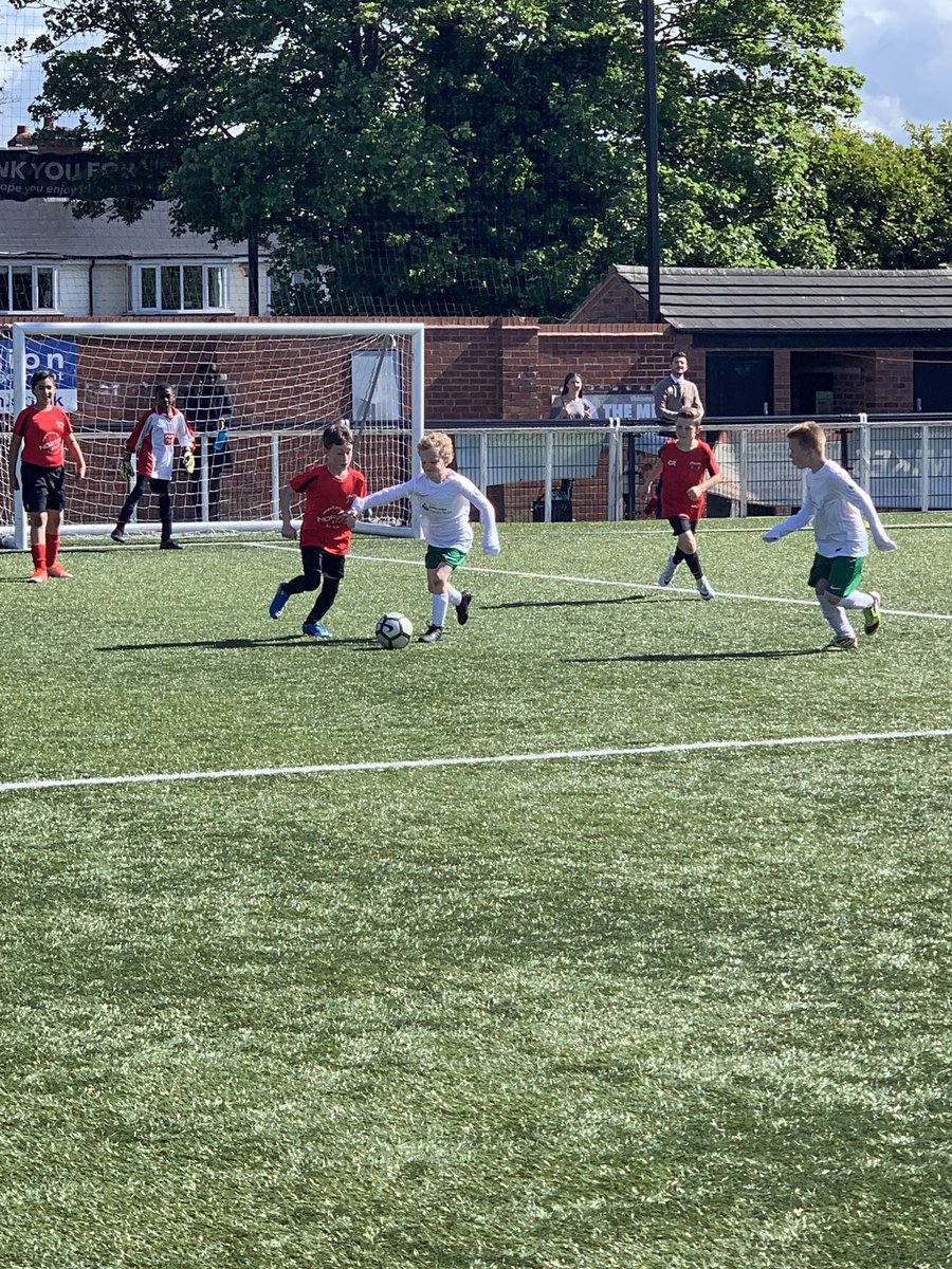 SCPSFATournos's tweet photo. Tonight we host the #SCPSFAy3y4tournament at @themikesfc . Good luck to @BoldmereSchools , @mgcps_b75 , @NewOscottPS , @DeaneryPrimary , @NewHallpri , @HolyCrossRC , @fouroaksprimary and St Joseph’s https://t.co/MS3wS4nr4c