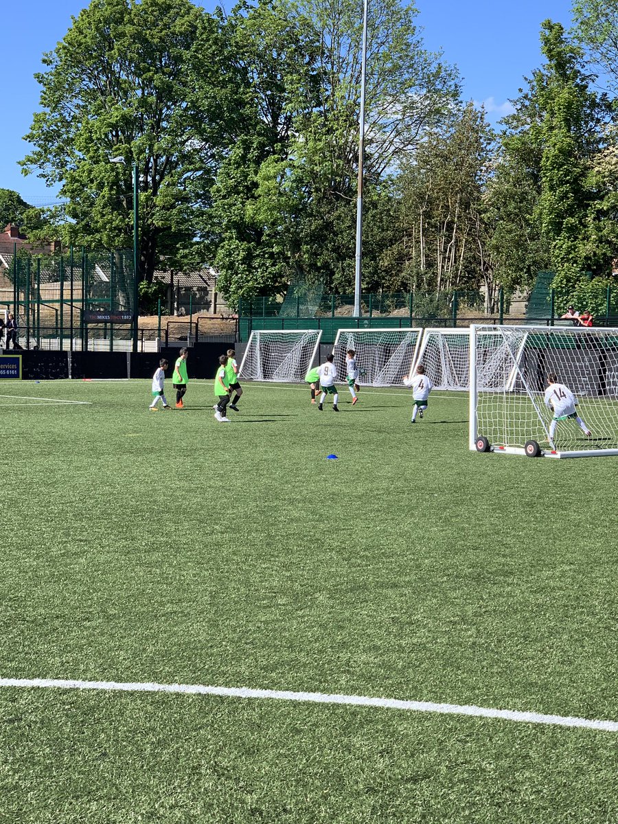 SCPSFATournos's tweet photo. Tonight we host the #SCPSFAy3y4tournament at @themikesfc . Good luck to @BoldmereSchools , @mgcps_b75 , @NewOscottPS , @DeaneryPrimary , @NewHallpri , @HolyCrossRC , @fouroaksprimary and St Joseph’s https://t.co/MS3wS4nr4c