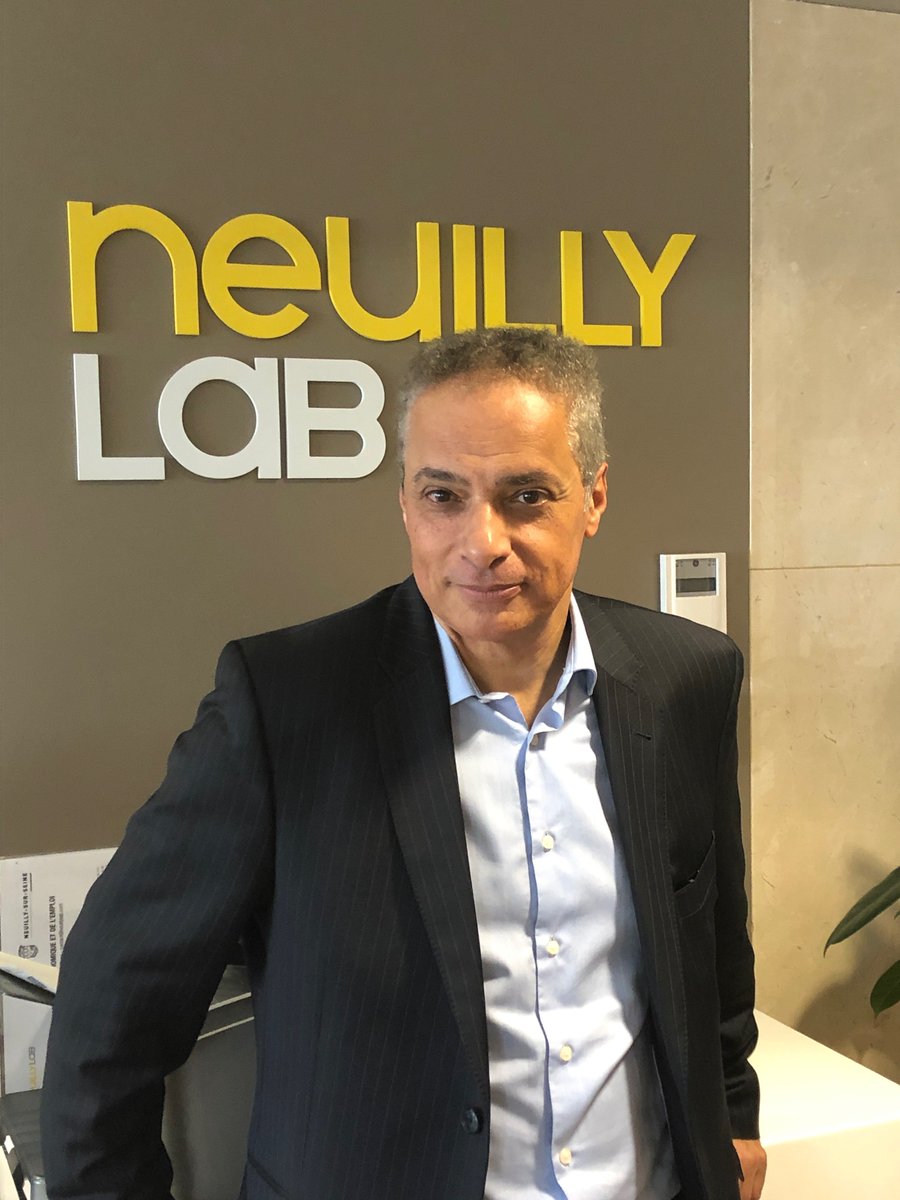 Ce matin, Claude COHEN est venu expliquer les fondements du business  plan. Un atelier nécessaire à toute personne montant sa start-up! #ateliersdulab #businessplan #startup