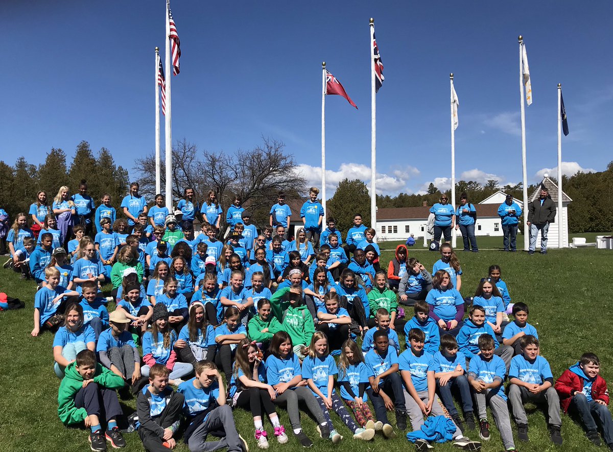 shender503's tweet photo. Mack Trip 2019. My teacher heart is full! #glcsryan #glbluedevils https://t.co/QabR4QBKFa