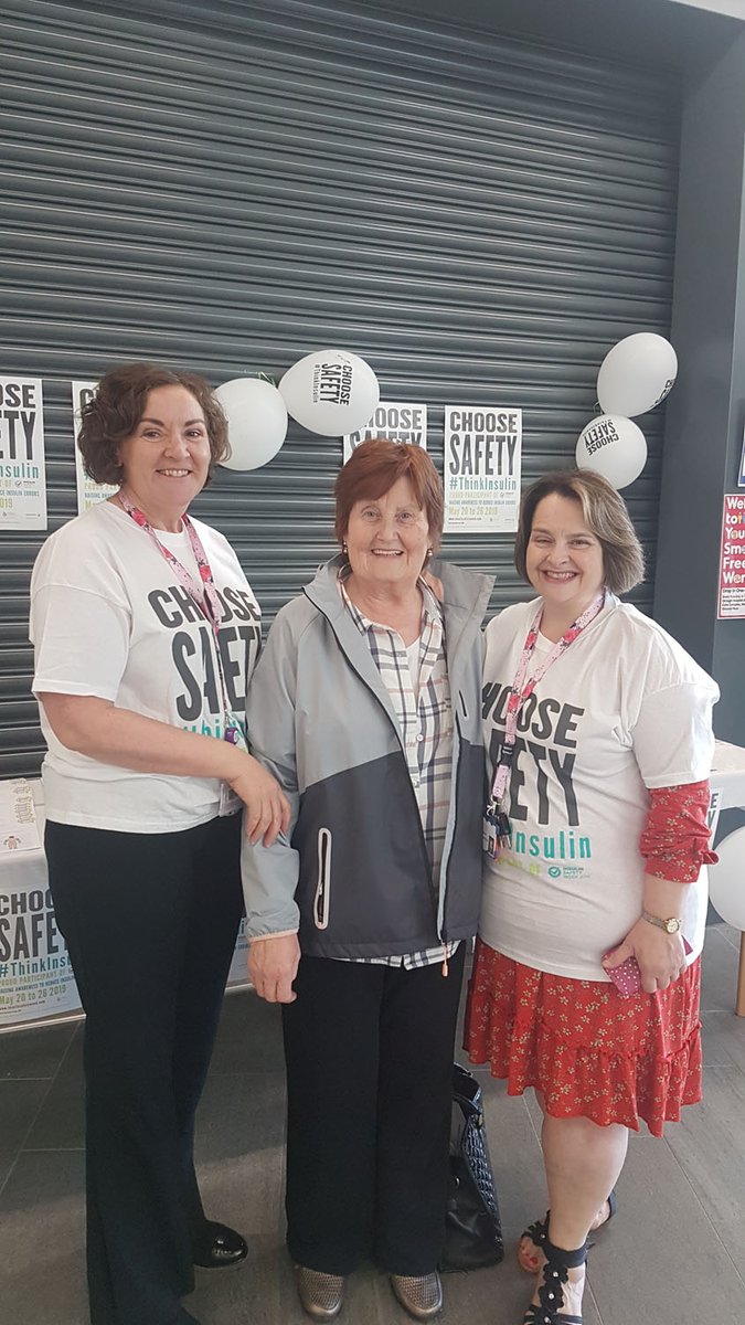 WesternHSCTrust's tweet image. Our Community Diabetes Team in Omagh promoting #ThinkInsulin  to patients and visitors at the Omagh Hospital and Primary Care Complex today @InsulinSafety19  #InsulinSafetyWeek