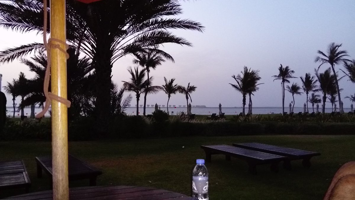 Sun has just set over the water <a href="/JAPalmTreeCourt/">JA Palm Tree Court</a>, beautiful day and now relaxing on the terrace. #JAPalmTreeCourt #sunset #beauty #honeymoon #dubai