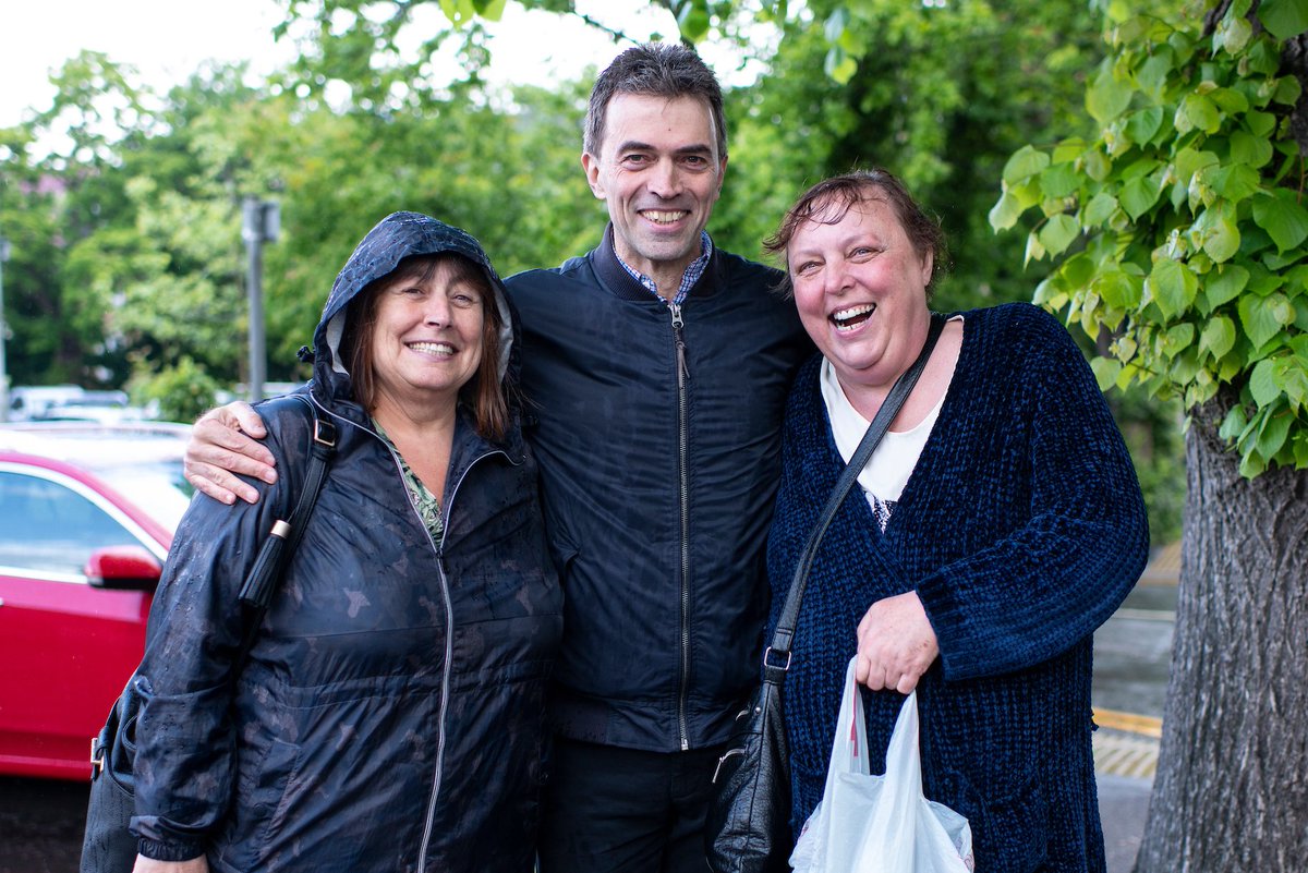 thomasbrake's tweet photo. Despite the hail, it was a pleasure to attend Victor Seymour School’s #vscarshow fundraiser.

In true British spirit, we didn’t let the weather ruin the day!

Pictures courtesy of @StellaPicsLtd

#Carshalton #Wallington https://t.co/G8f47ZFyix