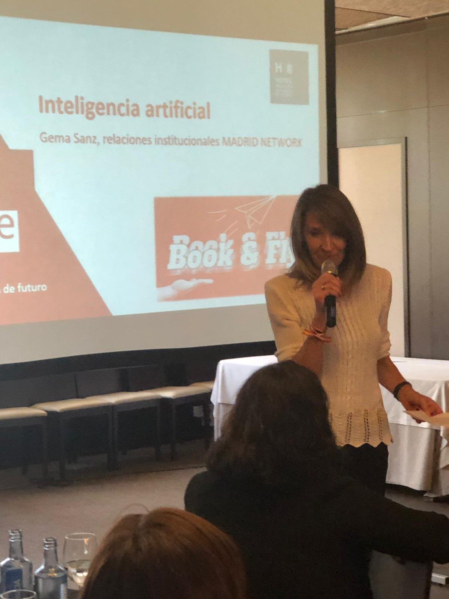 gemasanzs's tweet photo. Presentando una nueva sesión del Rincón #innovacion @aegve_  @MadridNetwork hoy con @cris_aranda_  #Taiger háblamos sobre #IA Inteligencia Artificial, la mejor aliada para tu negocio https://t.co/kGHYd24BLH