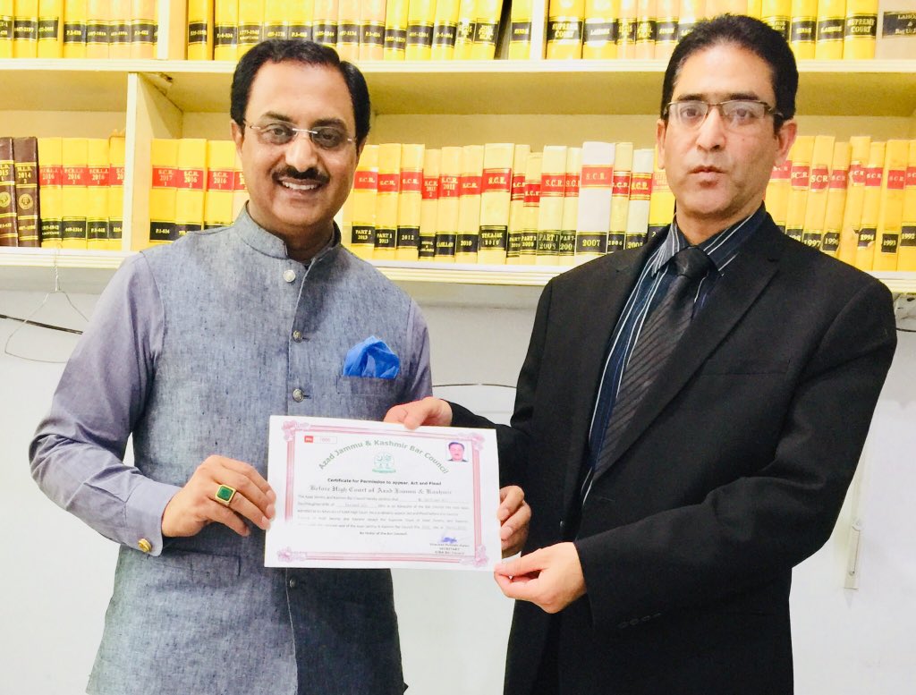 sahibzada_z's tweet photo. الحمداللہ
By the grace of Allah  Today I Received High Court license from honorable Vice chairman Bar Concil Azad Jammu and Kashmir ch Shakeel Sahab. Will also work with my lawyer friends for the betterment and strength of our community.            @BBhuttoZardari @AAliZardari https://t.co/50UOx4F2G7