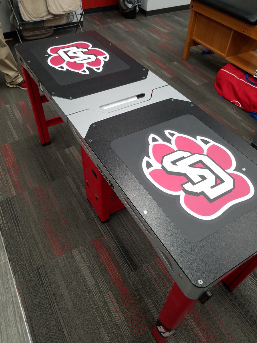 Thank you to <a href="/SDCoyotesAT/">USD Sports Medicine</a> for choosing <a href="/MedcoSupply/">Medco Sports Medicine</a> and <a href="/Impact_athletic/">Impact Athletic</a>. Enjoy your new Medic XL table!