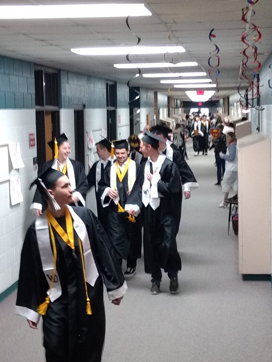 Lakewood Seniors walked the halls for the last time. Congratulations graduates! You will do Amazing things!